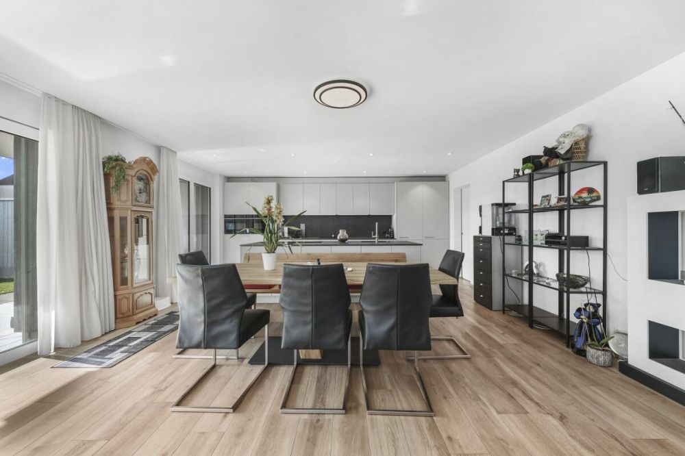 Modernes Wohnglück mit Charme - Ihr neues Zuhause im Grünen  von Bütschwil - Bild 3