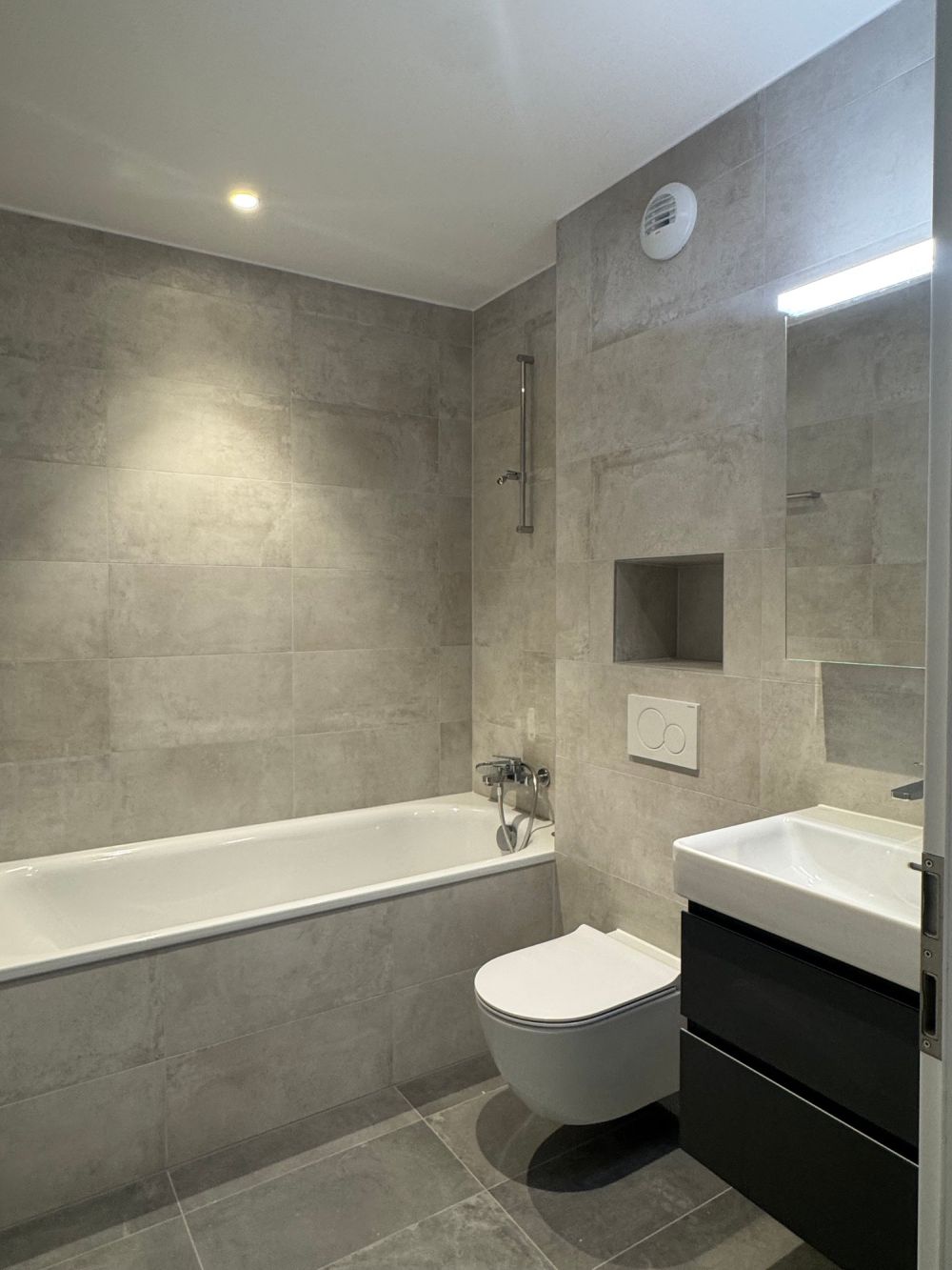 Centre-ville Spacieux 2,5 pièces avec grand jardin -  Bild 3