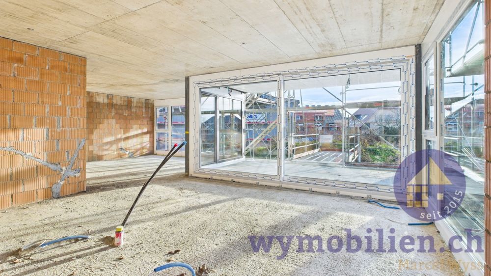 Bezugsbereit 1.8.2026! Jetzt Besichtigung vereinbaren! - Essbereich mit Blick auf die Terrasse und den Wohnbereich