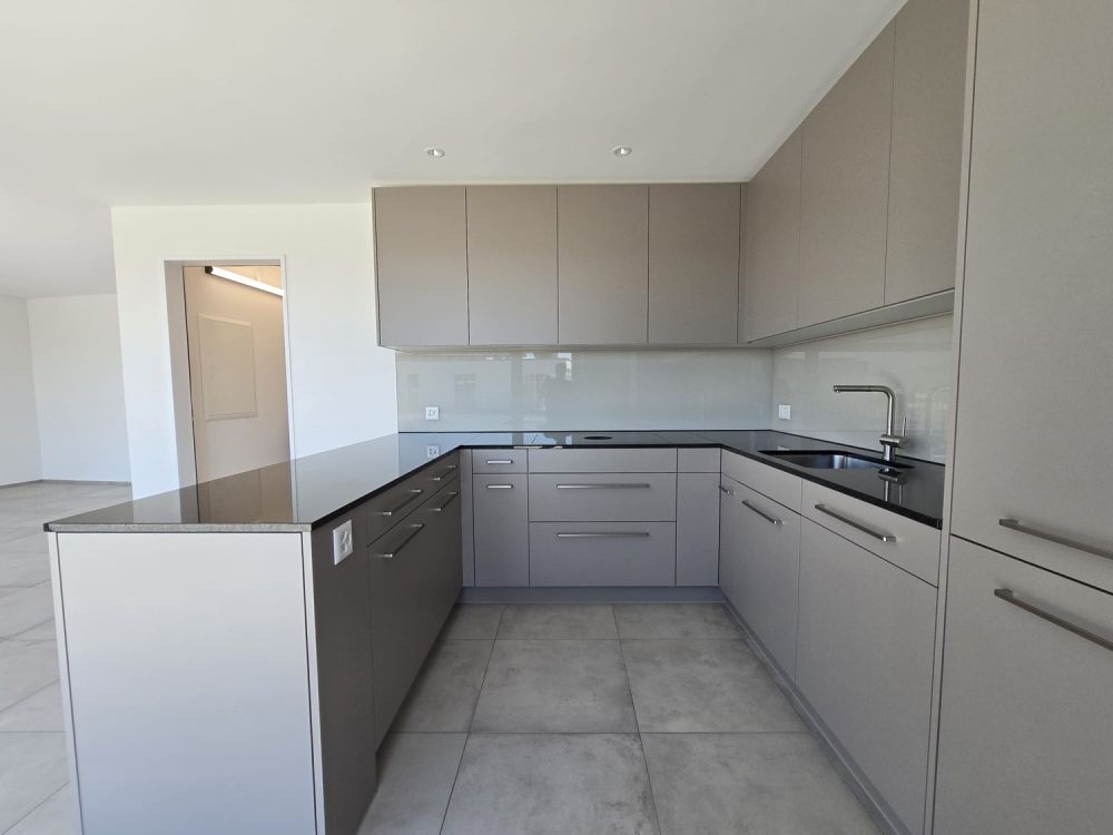 Grosszügige, moderne Neubau-Attika-Wohnung 3,5 Zimmer in Oftringen -  Bild 3