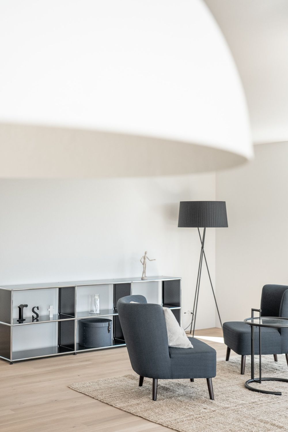 4.5-Zi. Etagenwohnung mit Sonnenterrasse und stilvollem Innenausbau - Bild 4