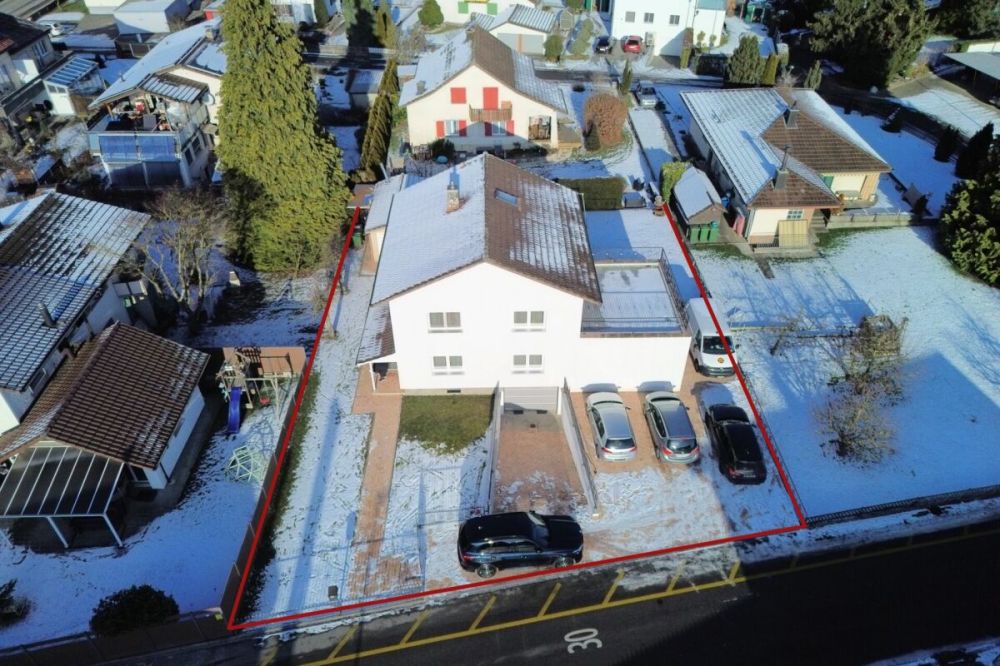 Viel Platz für Familie & Generationen: saniertes Haus mit Garten, Terrasse & Garage Kopie - Bild 2