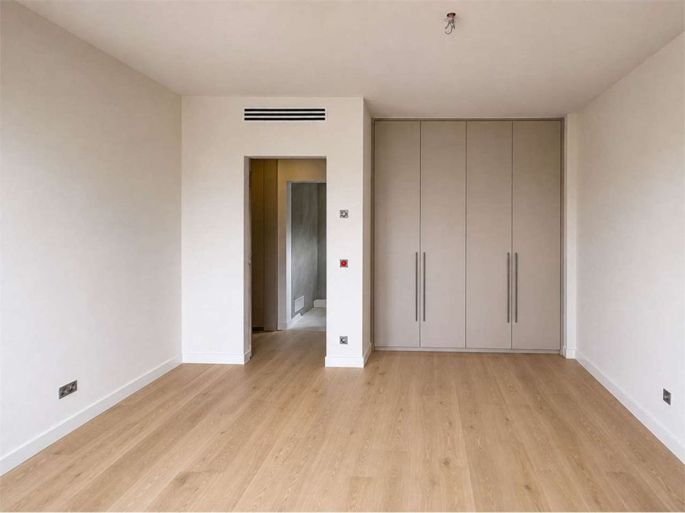 AMPIO 5.5 LOCALI AL PIANO ALTO CON VISTA LAGO -  Bild 9