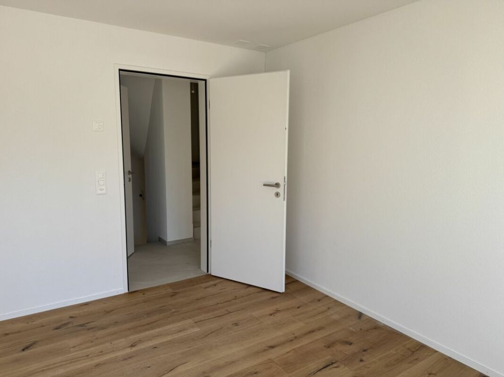 Neu-Modern-Bezugsbereit -  Bild 6