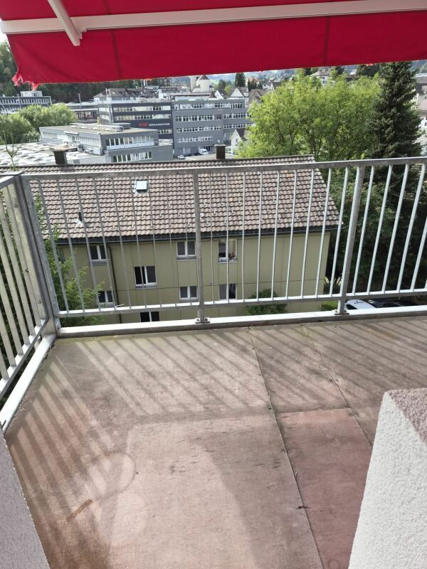 grosse 4 Zimmerwohnung -  Bild 9