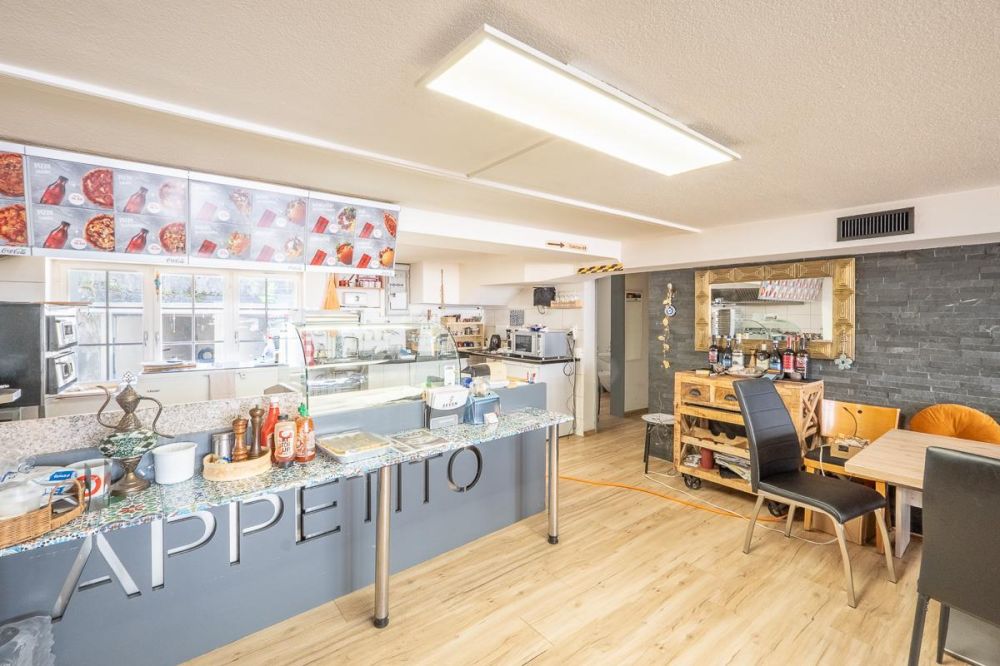 Charmantes Liebhaberobjekt mit attraktiver Rendite - Gewerbefläche