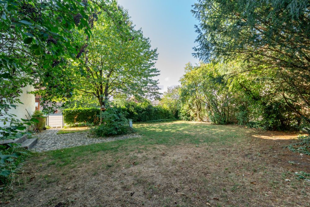 Stilvoll saniert. Vielseitig nutzbar. - Garten
