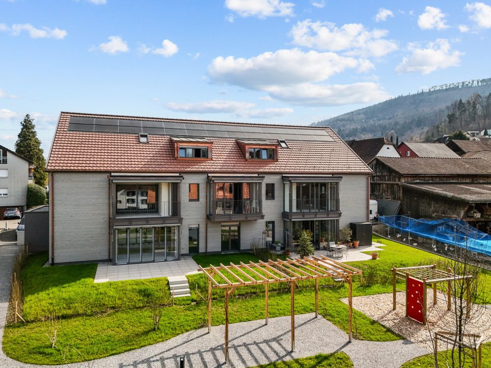 Jetzt fertiggestellt : Top-3,5-Zimmer-Wohnung mit privatem Garten ! B02 -  Bild 1