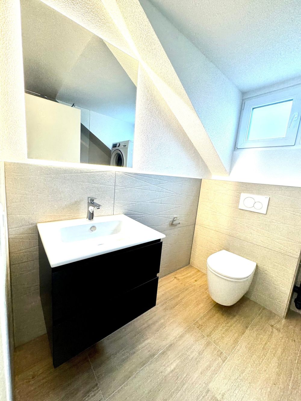 ERSTVERMIETUNG: Wunderschöne 2.5 Zimmer Attika-Wohnungen in Wangen bei Olten -  Bild 1