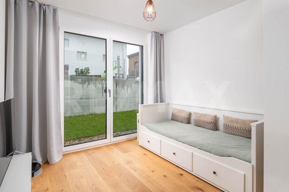 Moderne 5.5 Zimmer Doppelhaushälfte mit Wintergarten -  Bild 7