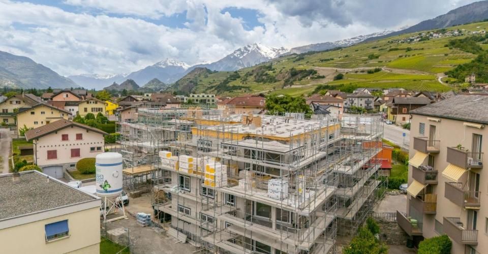 Superbe 4.5 pièces lumineux et spacieux au coeur du village - Appartement 4.5 pièces - image - 1