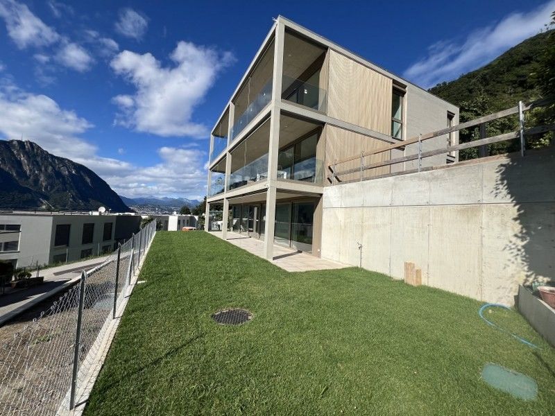 NUOVO APPARTAMENTO 2.5 LOCALI, AMPIO GIARDINO E VISTA LAGO -  Bild 2