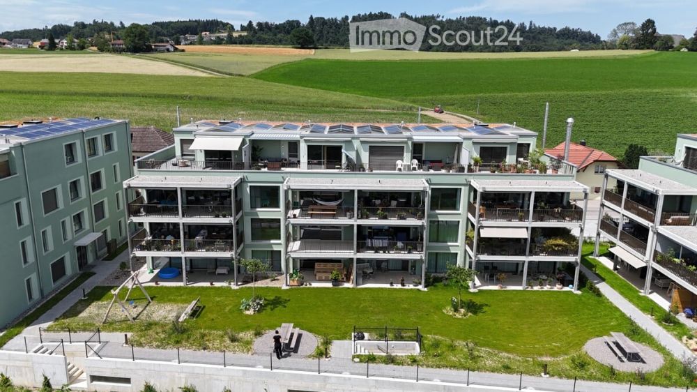 Wohnqualität im Grünen  Schöne 2.5 Zimmerwohnung in Rosshäusern - DJI_20260616153605_0028_D