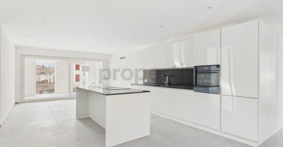 Moderno 3.5 locali appartamento con cantina, Biasca - Appartement 3.5 pièces - image - 2