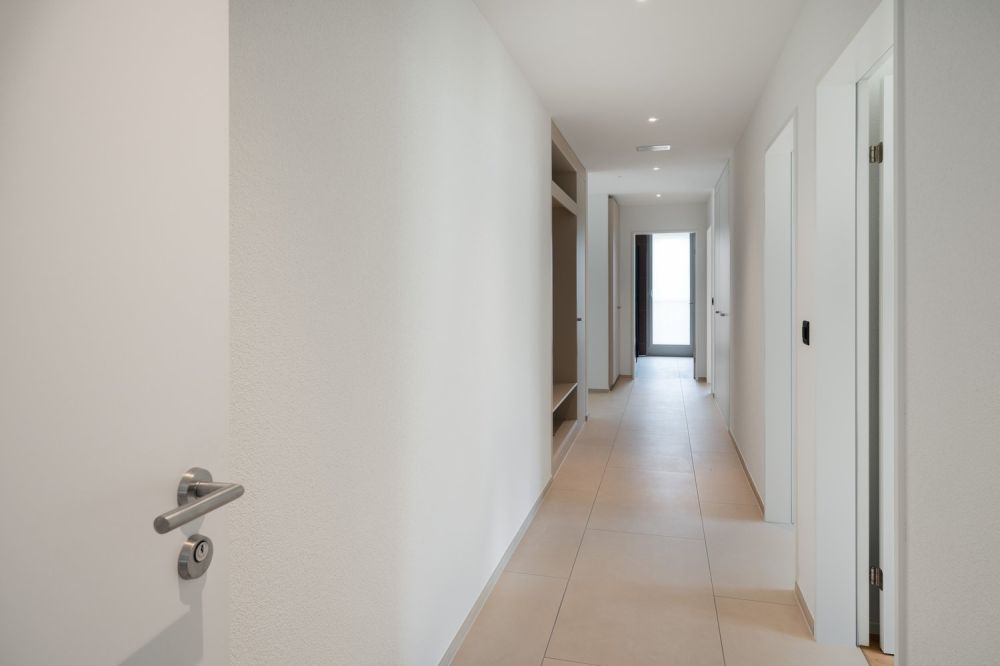 4.5-Zimmer-Gartenwohnung B1 - Modern wohnen an der Langete - Gang