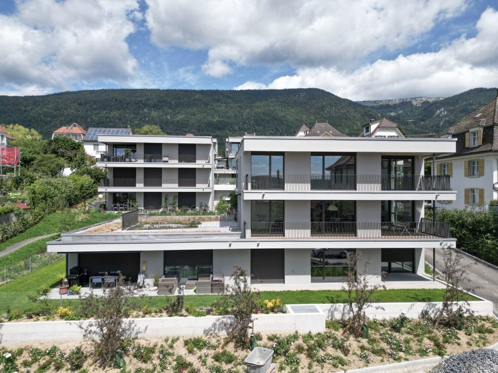 4.5-Zi. Etagenwohnung mit Sonnenterrasse und stilvollem Innenausbau - Bild 13