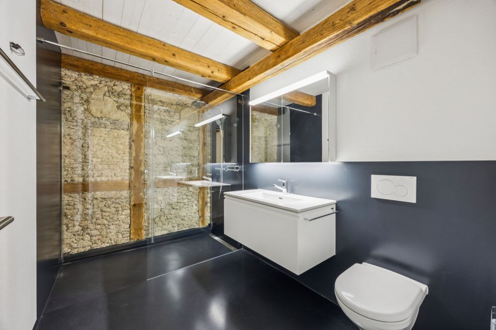 Exklusive 5.5-Zimmer-Dach-Maisonette mit Charme - Bild 6