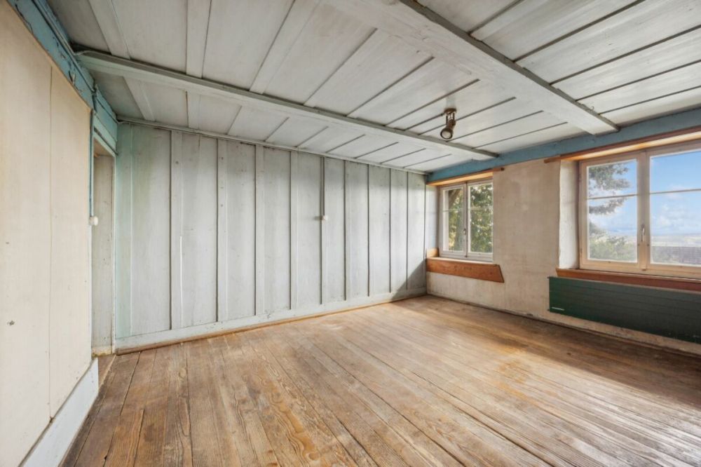 Bauland mit Altbauliegenschaft in Bettlach mit vielseitigen Nutzungsmöglichkeiten - Zimmer