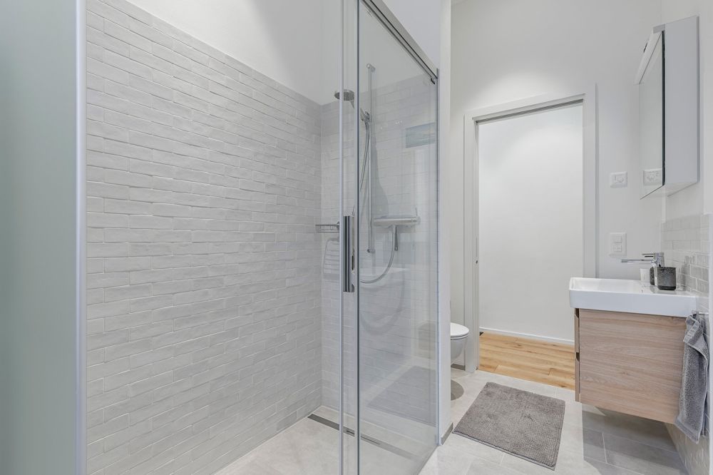 Modernes Wohnen mit herrlicher Terrasse - Badezimmer