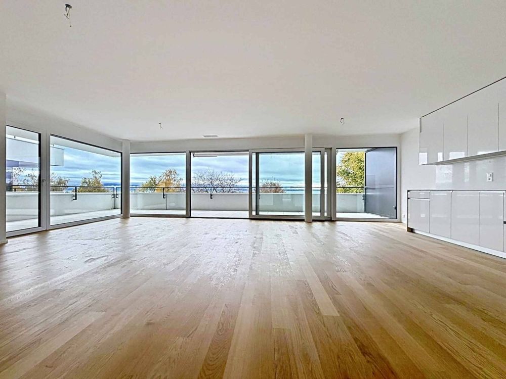 Luxuriöse 4.5-Zimmer-Wohnung mit überdachtem Balkon -  Bild 4