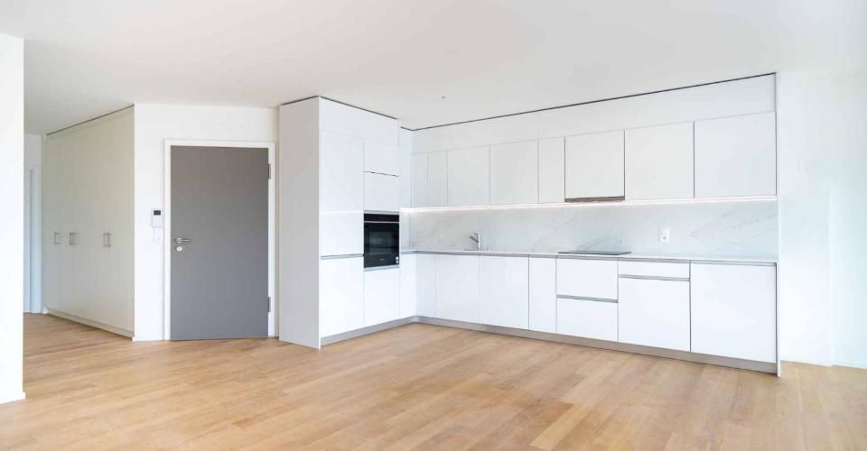 UNIQUE! Attique de 5.5 pièces de 180m2 bénéficiant d'un rooftop terrasse de 168m2 avec vue panoramique sur le lac et les Alpes - Attique 5.5 pièces - image - 3