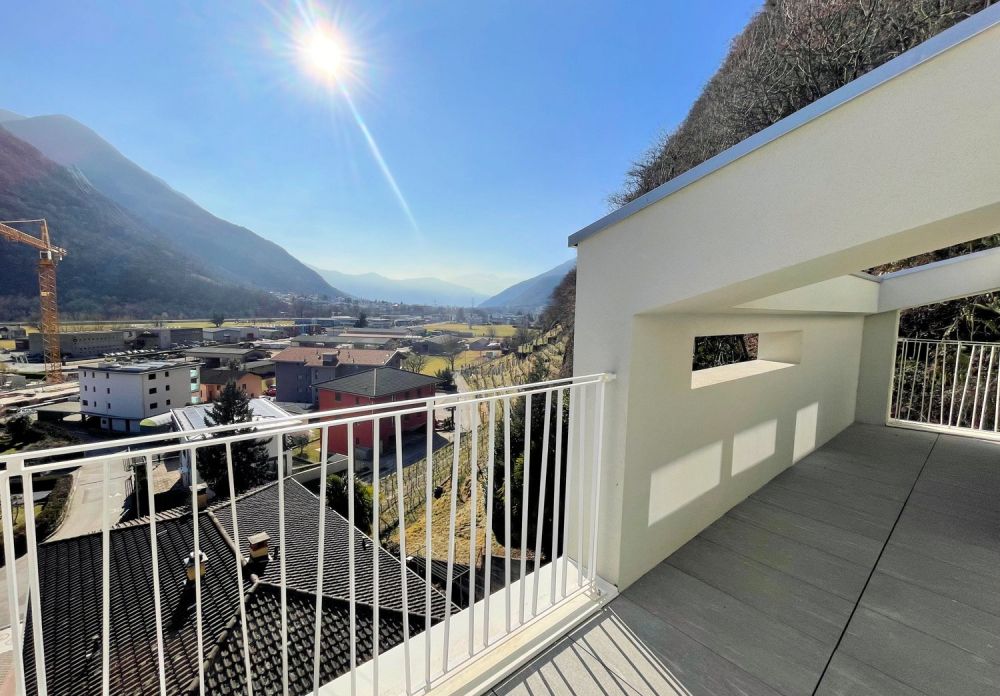 Appartamento all'ultimo piano in zona molto tranquilla e soleggiata - Bild 2