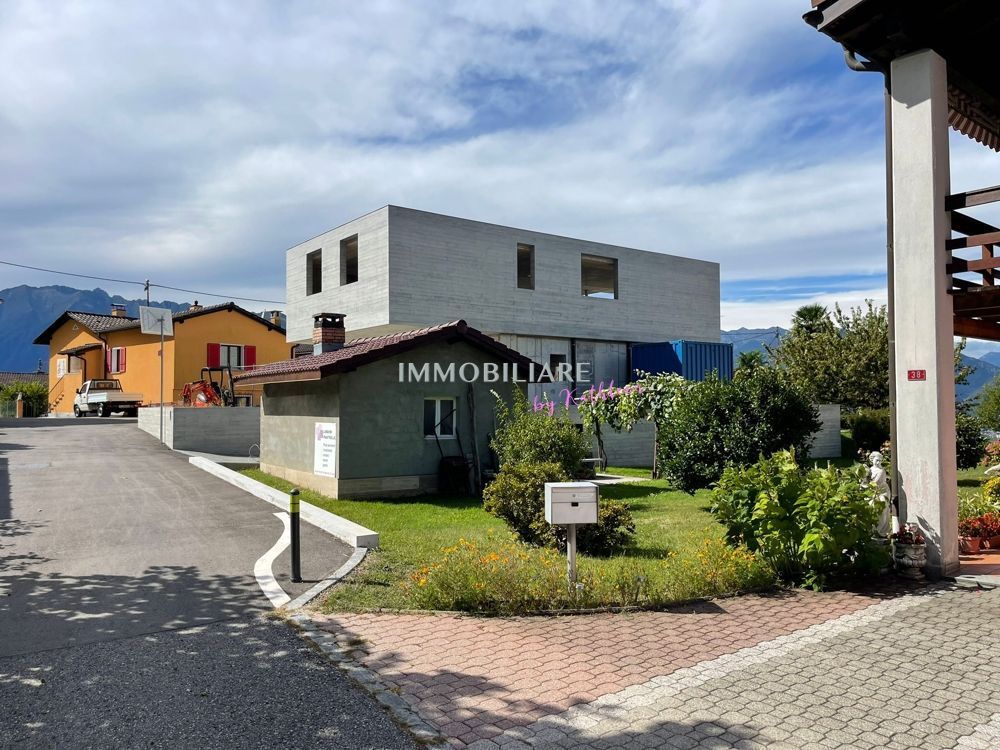Villetta mit Pool nach eigenen Wünschen mit Seeblick -  Bild 9