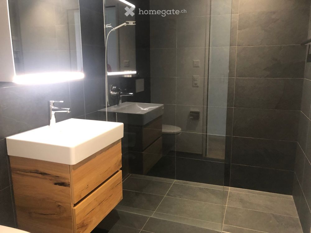 Luxuriöse 3.5 - Zimmerwohnung in Unterägeri -  Bild 3