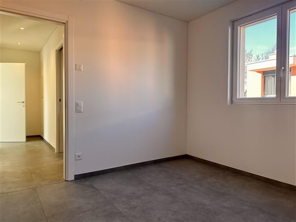 Magliaso: Appartamento 3.5 locali - Camera