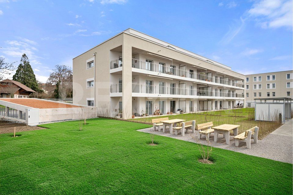 Unique et lumineux 5,5 pièces  premier propriétaire, terrasse spacieuse et confort moderne -  Bild 1