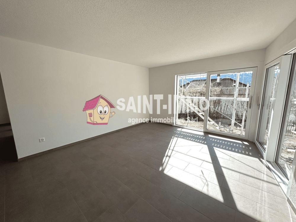 Neue 4.5-Zimmer-Wohnung (104 m2) mit Terrasse / Garten und überdachtem Autoabstellplatz -  Bild 1