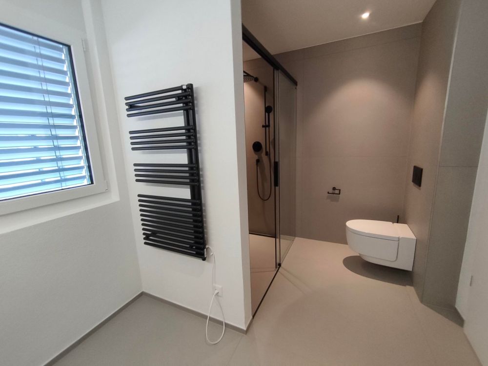 Magnifique appartement en attique de 3,5 pièces à Leuk – Neuf, lumineux -  Bild 9