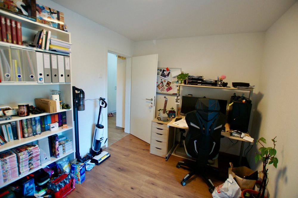 Schönes 3,5-Zimmer-Apartment in Remaufens mit einer überdachten Parkplatz -  Bild 7
