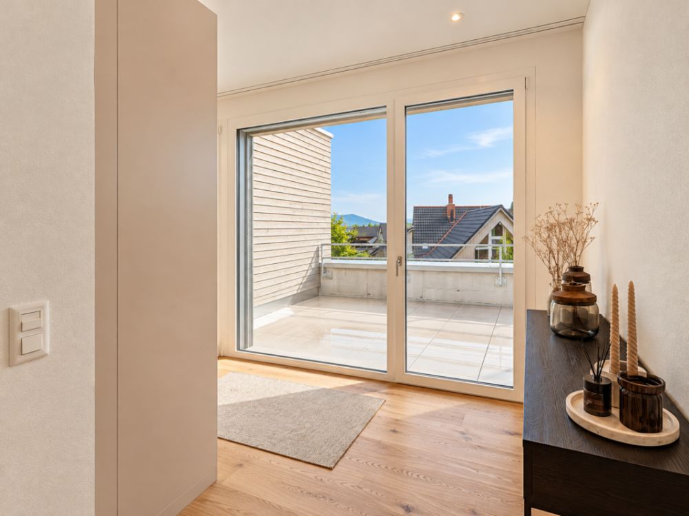 Äusserst hochwertige Attikawohnung mit riesiger Terrasse und wunderschöner Weitsicht -  Bild 7