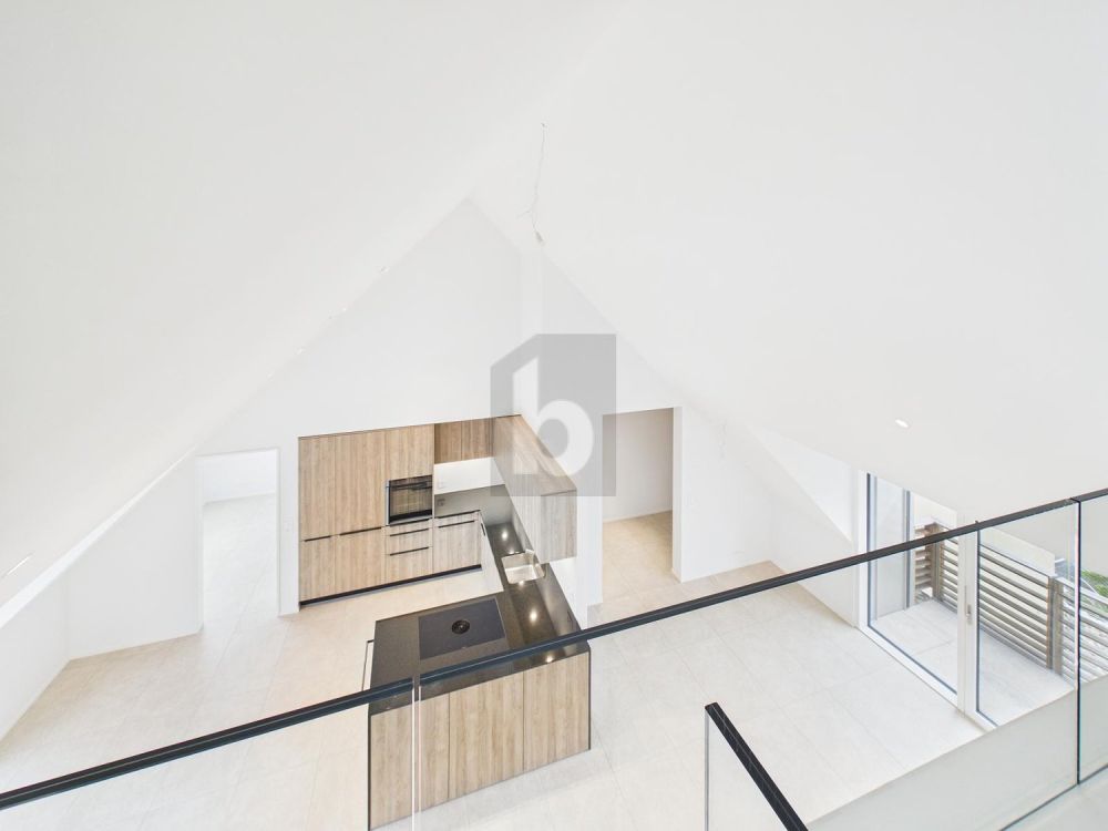 ERSTBEZUG - MIT GALERIE, 3 BALKONEN & JURABLICK -  Bild 4
