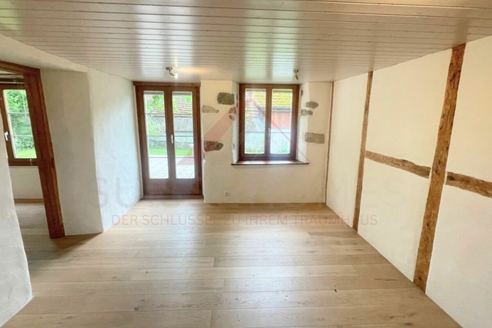 Grosszügiges Zweigenerationenhaus in Grenchen - 14.5 Zimmer, grosses Grundstück und vielseitiges Potenzial - Bild 12