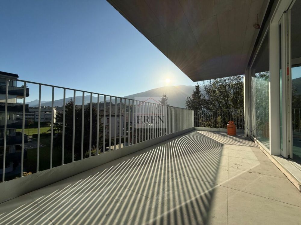 Magnifique attique 4.5 pièces neuf avec grande terrasse panoramique à Conthey lumineux et moderne - Attique 4,5 pièces neuf à vendre à Conthey