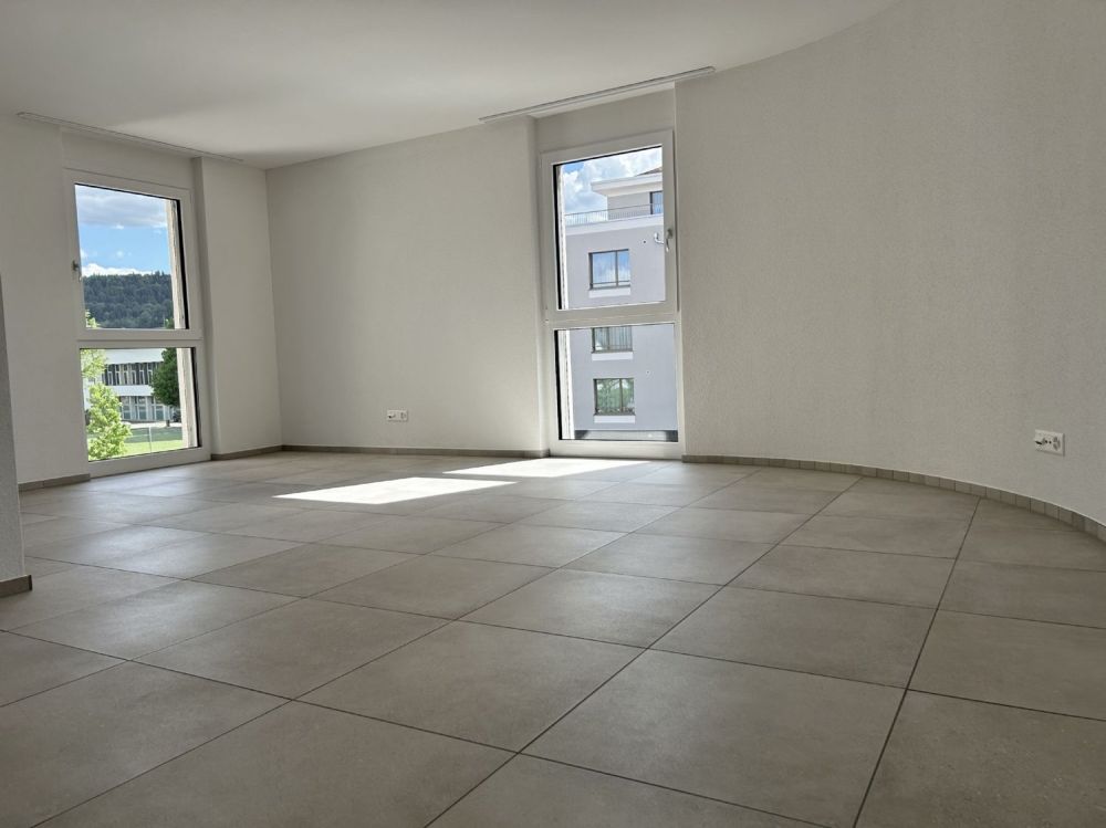Moderne und helle 4.5-Zimmerwohnung an bester Lage nur 5 Minuten vom Bahnhof Zofingen entfernt zu vermieten! -  Bild 3