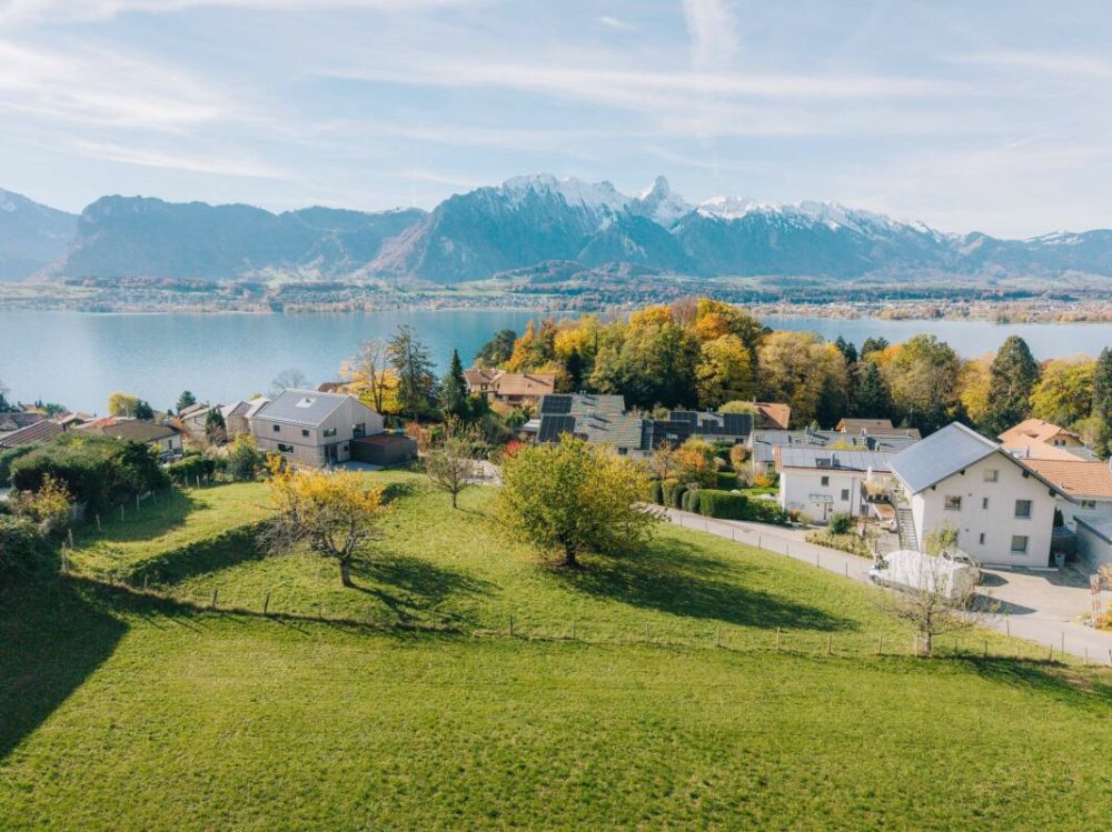 Neubau 2½-Zimmer-Wohnung in Hilterfingen am Thunersee -  Bild 1