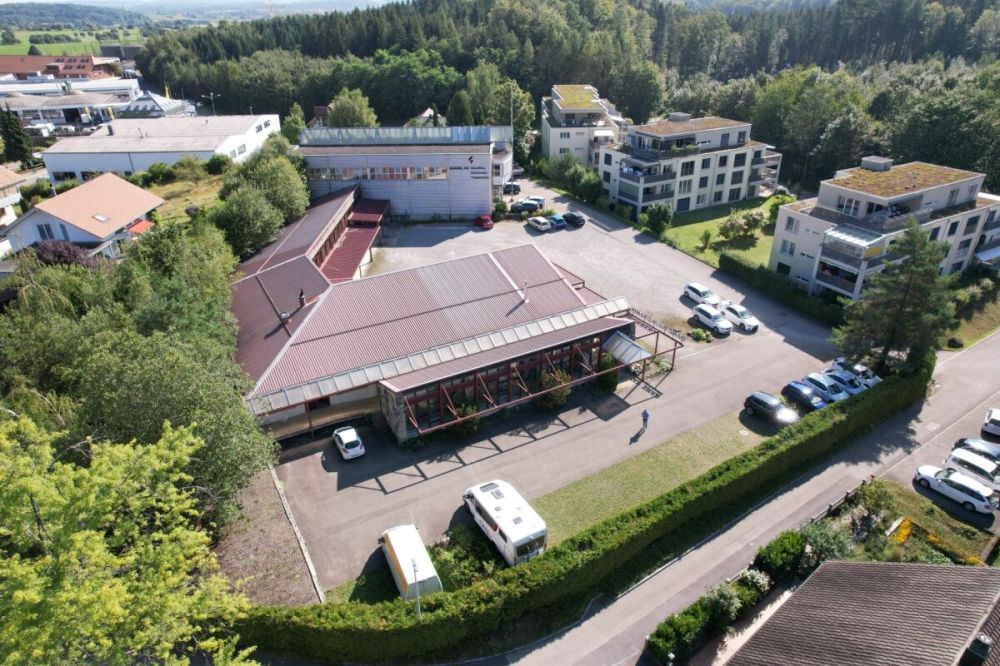 Grundstück in Baurecht mit einer Bestandesliegenschaft in Münchenbuchsee - Bild 1