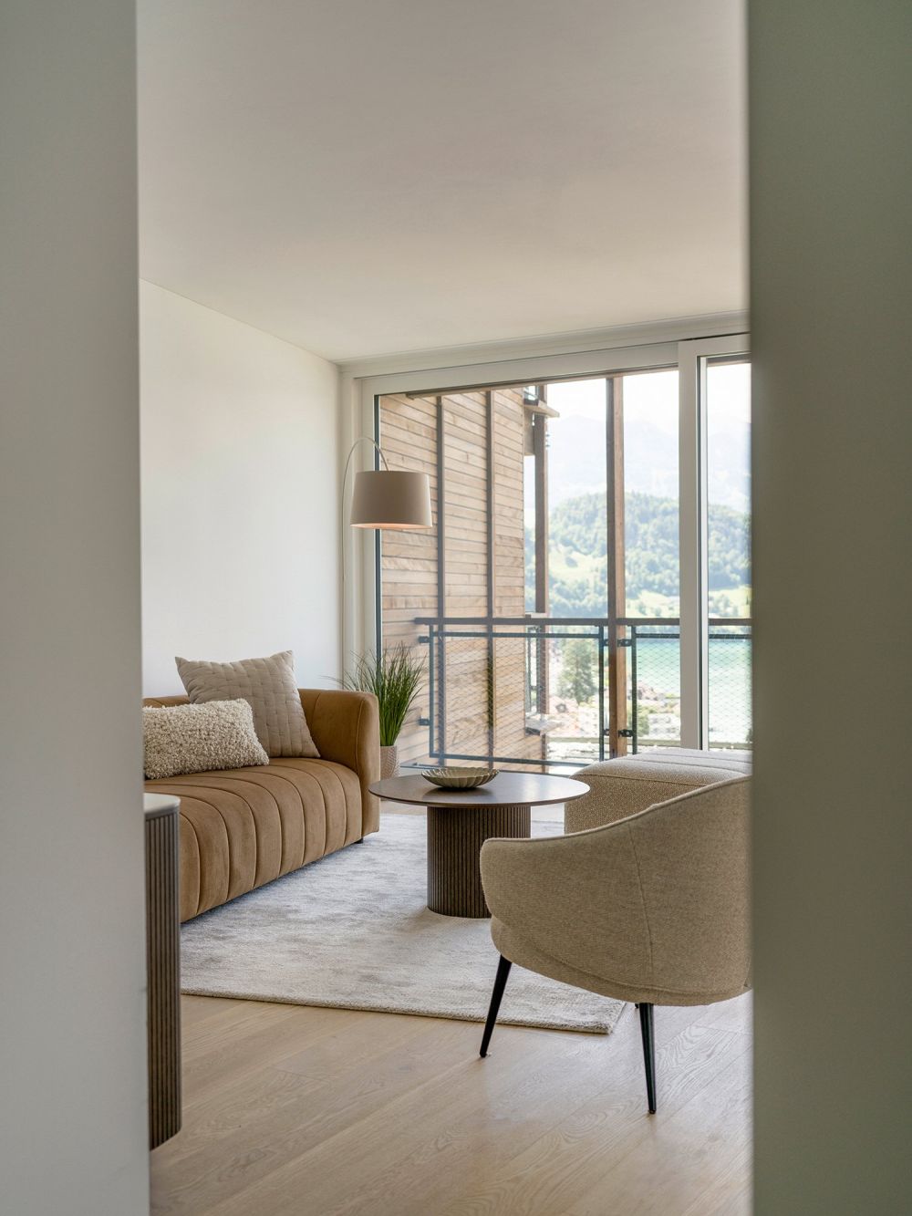 Exklusive 4.5-Zimmer-Maisonettewohnung in Vitznau – Wohnen mit Seeblick -  Bild 5