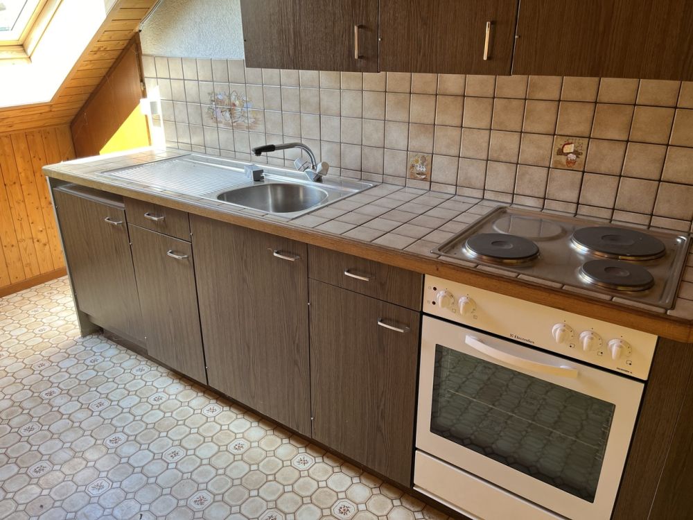 Villa mit  Einlegerwohnung in Leuk-Stadt - Küche 2. OG