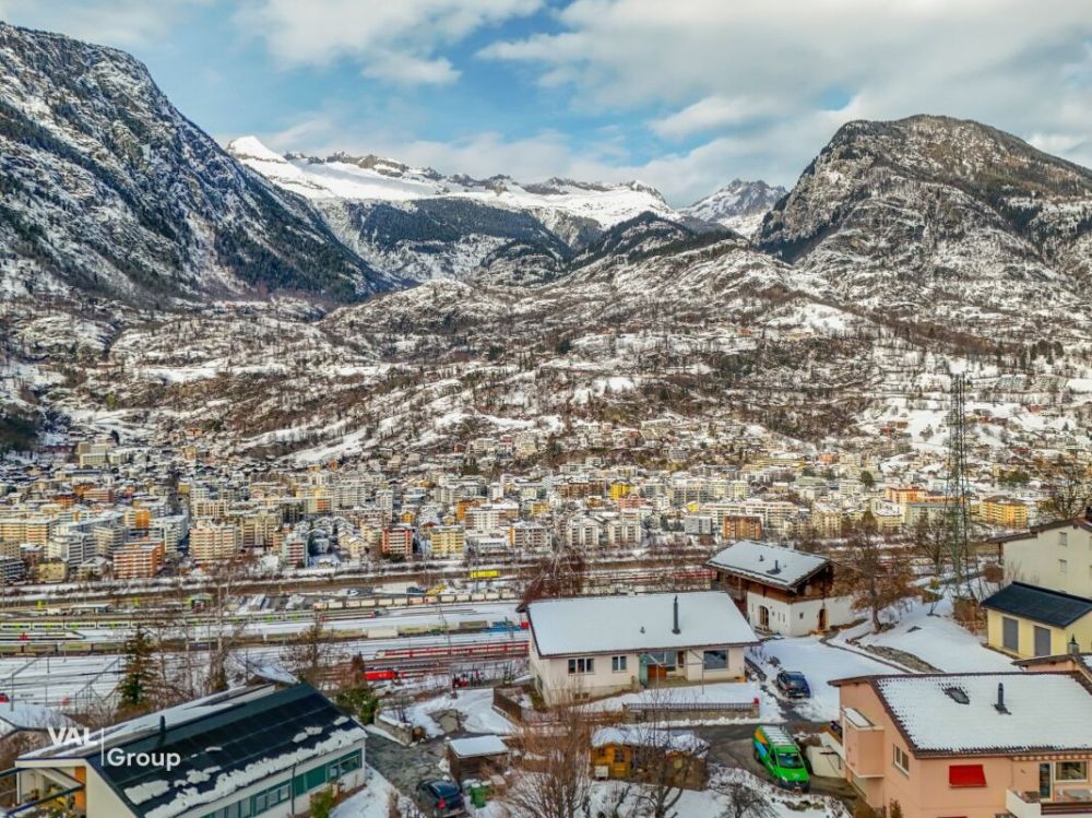 Attraktive 3.5 Zimmerwohnung im Dachgeschoss - Wohnen mit Aussicht - Bild 6