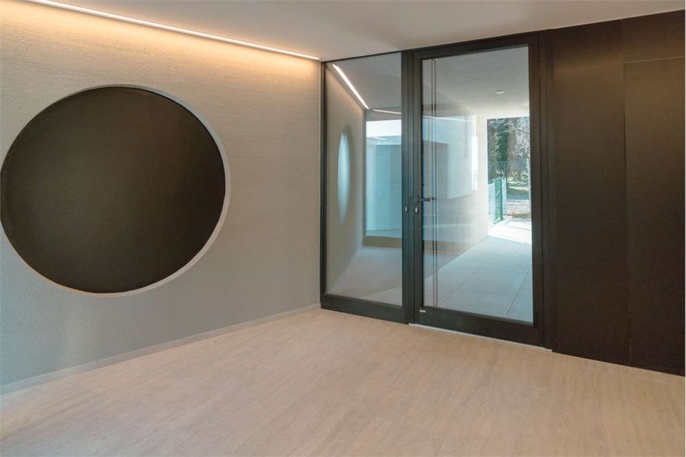 Maroggia splendido 3.5 loc con giardino privato a due passi dal lago -  Bild 13