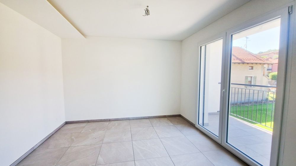 Nuovo ampio 2,5 con balcone panoramico, perfetto anche a reddito. - Bild 3