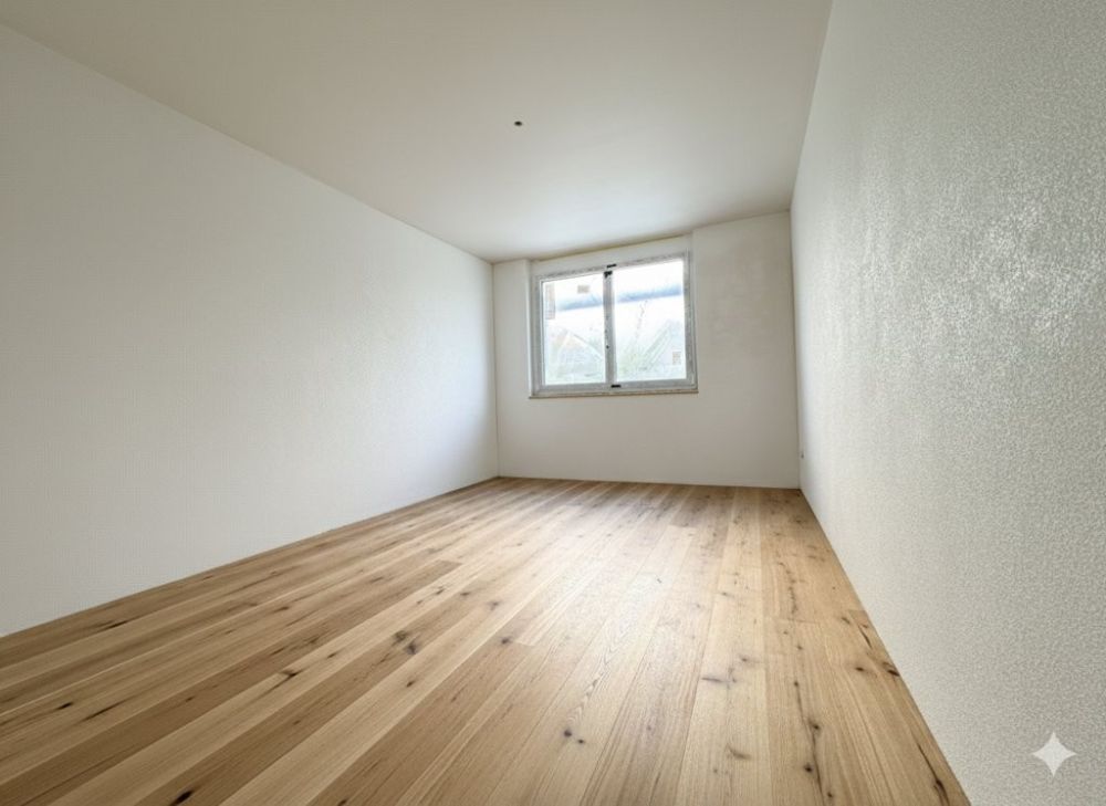 ERSTBEZUG - GROSSZÜGIGE GARTENWOHNUNG- 1x Nettomietzins geschenkt -  Bild 3