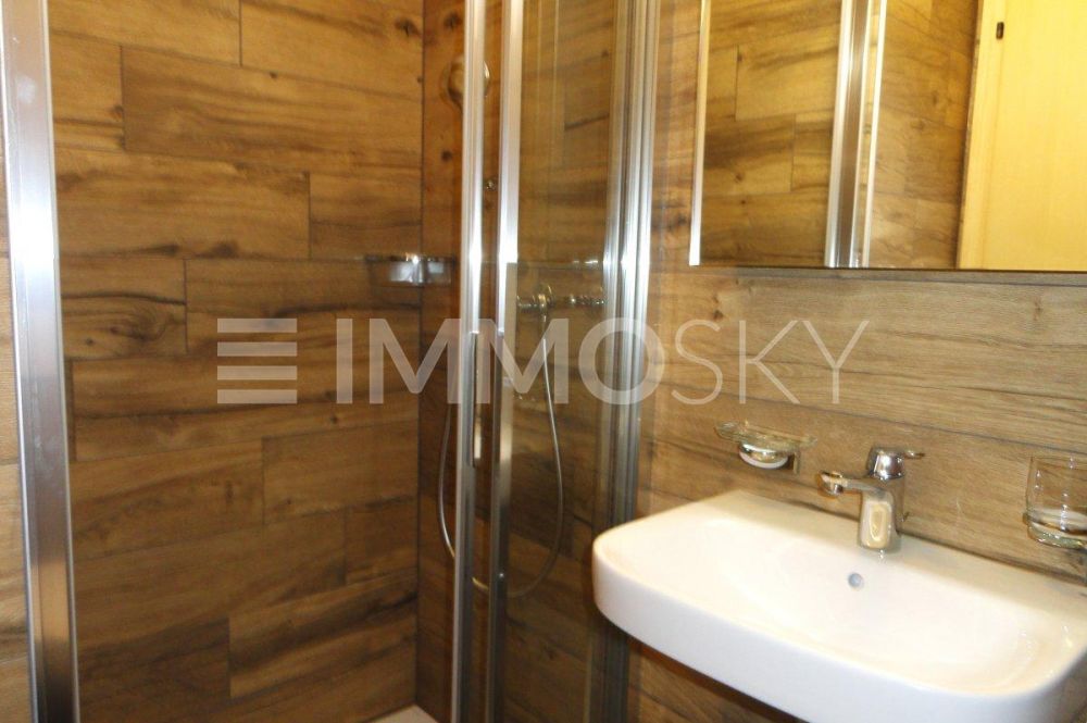 Exclusif !  Neuf en résidence secondaire (A1 R02) - Douche