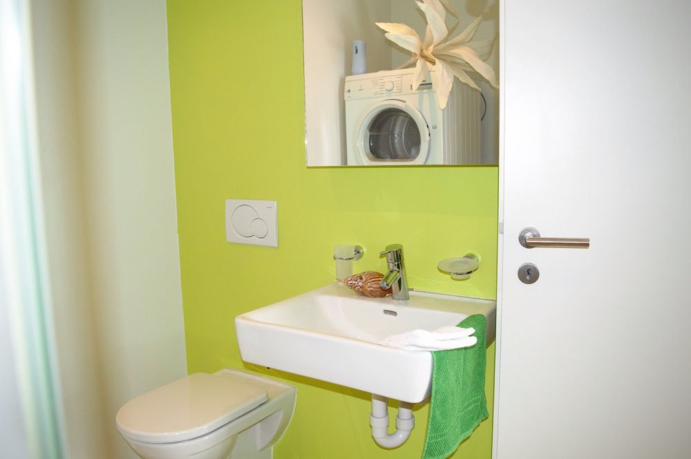 Moderne und helle 2.5-Zimmer-Neubauwohnung mit grossem Balkon -  Bild 3