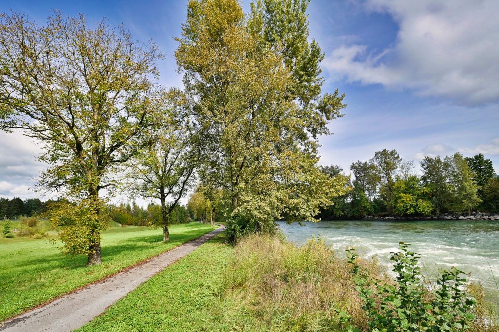 Neubau 6-Zimmer-Haus in Buchrain - Idyllische Naherholungsgebiete entlang der Reuss