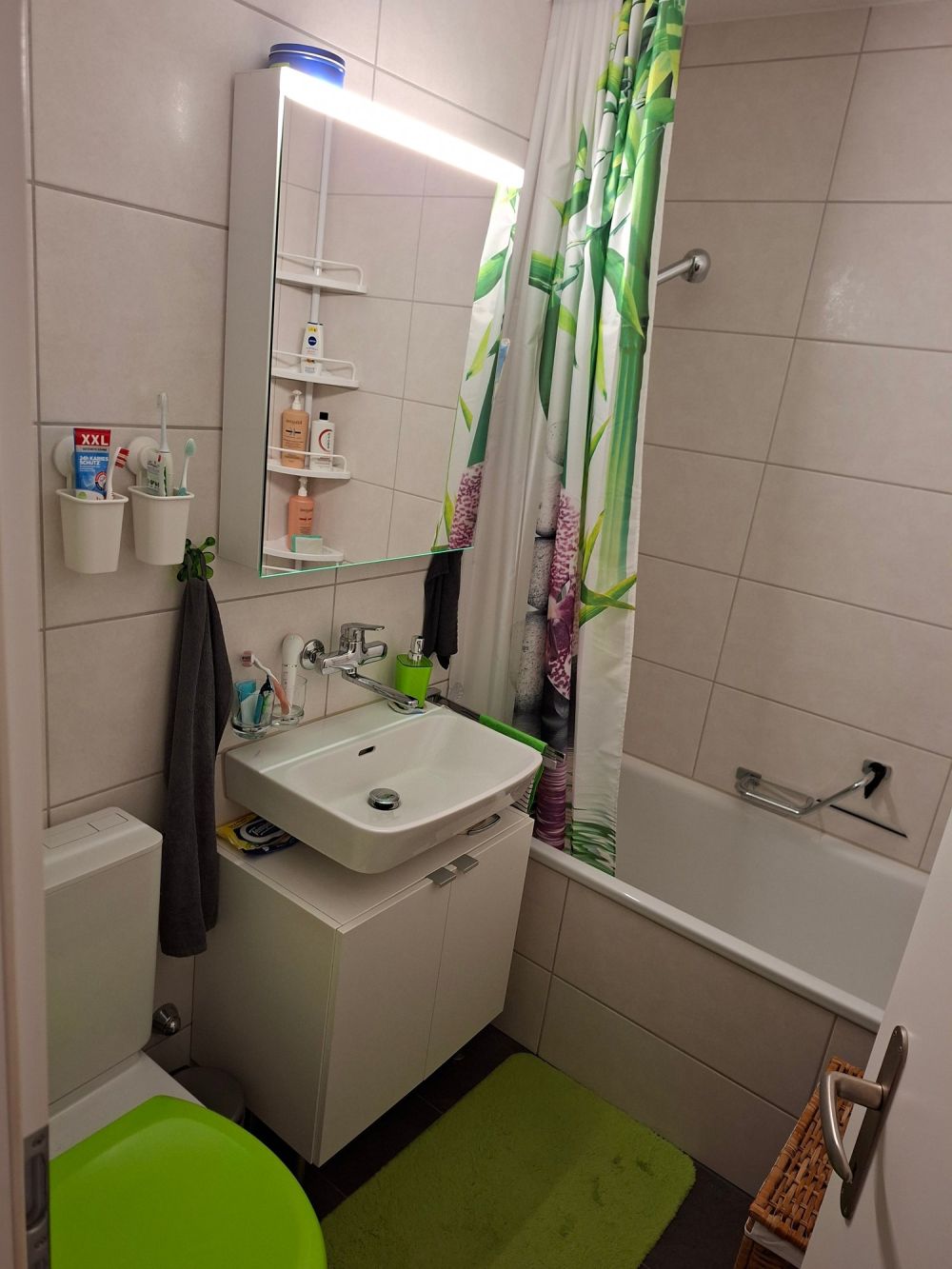 Total sanierte 3.5 Zimmerwohnung an zentraler Lage -  Bild 7